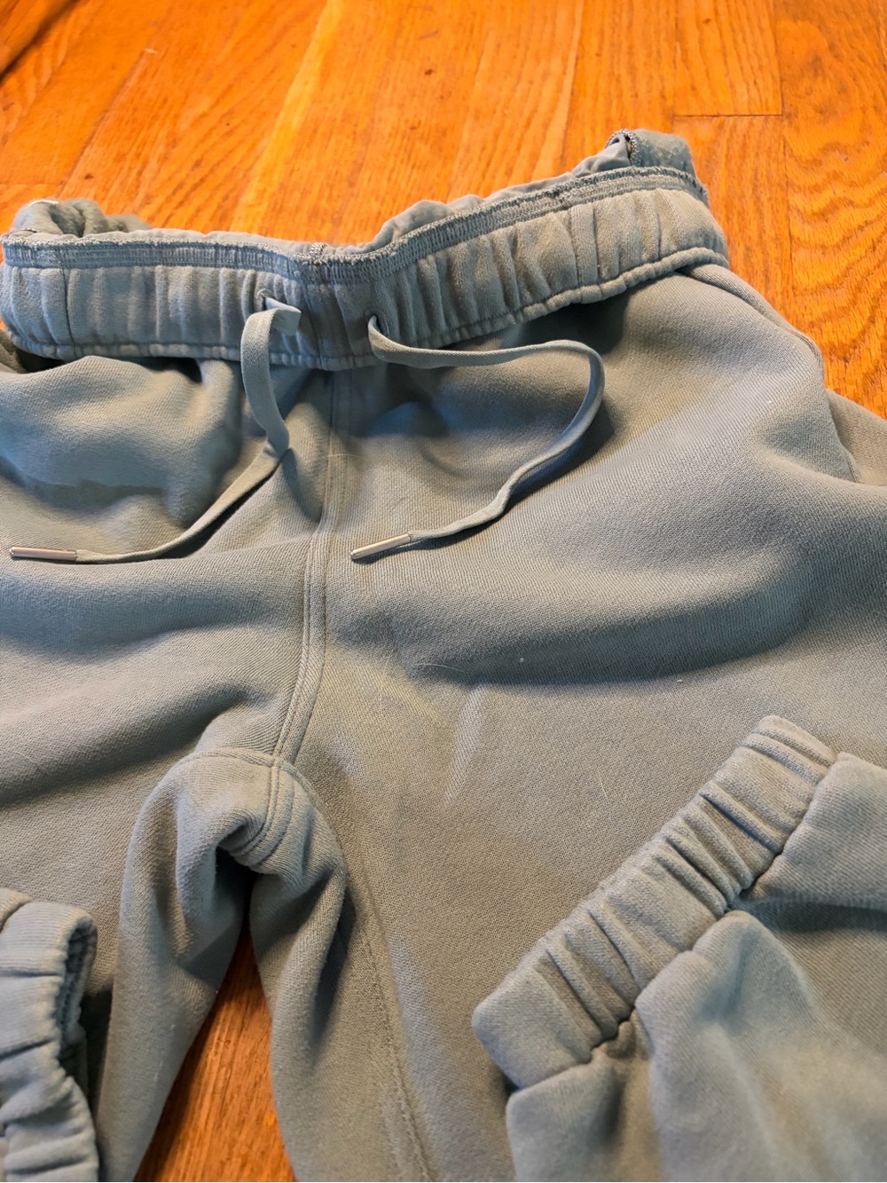 Lululemon Athletica Scuba Half-Zip & Jogger Set - Picture 2 of 7